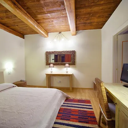 Il Baio Relais & Natural מלון 4*