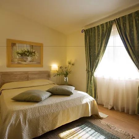 Il Baio Relais & Natural מלון 4*